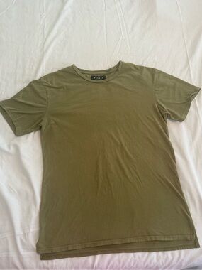 Olive green PacSun 100% cotton 
Size M    N15